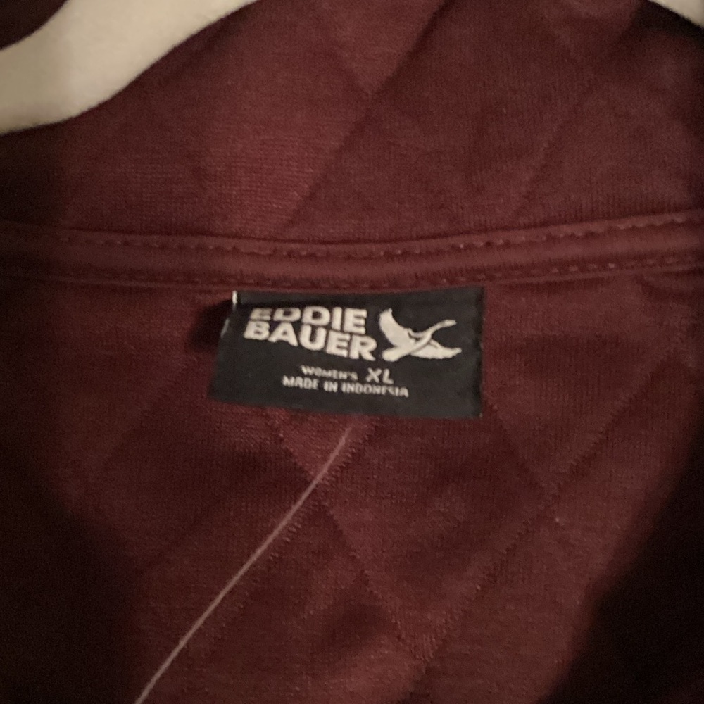 Eddie Bauer Quilted Pullover Hoodie - BurgundySizeXL . NWT - Picture 3 of 7